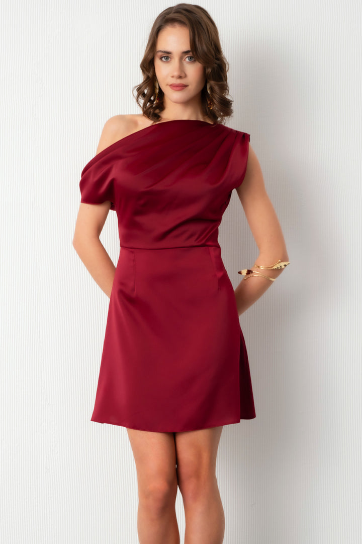 Kadın Bordo Degaje Yaka Mini Saten Mezuniyet Abiye Elbise