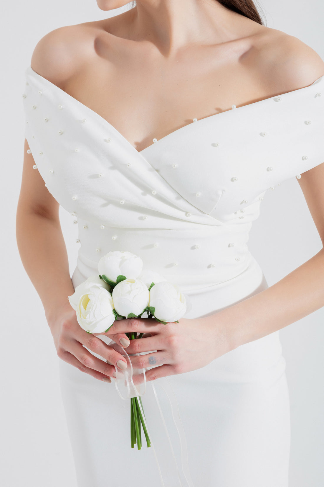 Kadın Beyaz Dar Kalıp Kruvaze Yaka İncili Söz Nişan Nikah Abiye Elbise