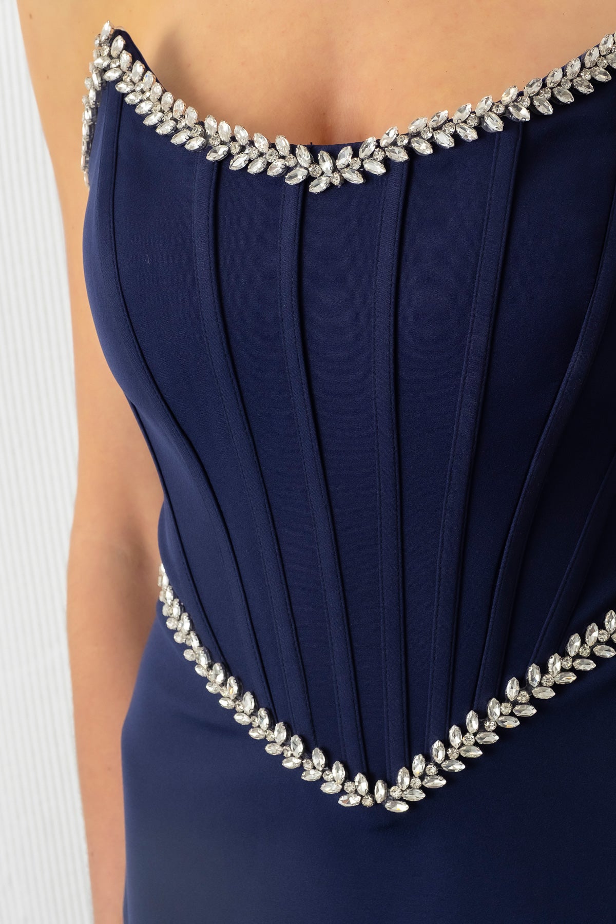 Kadın Lacivert Dar Kalıp Straplez Taşlı Peplum Kesim Söz Nişan Nikah Abiye