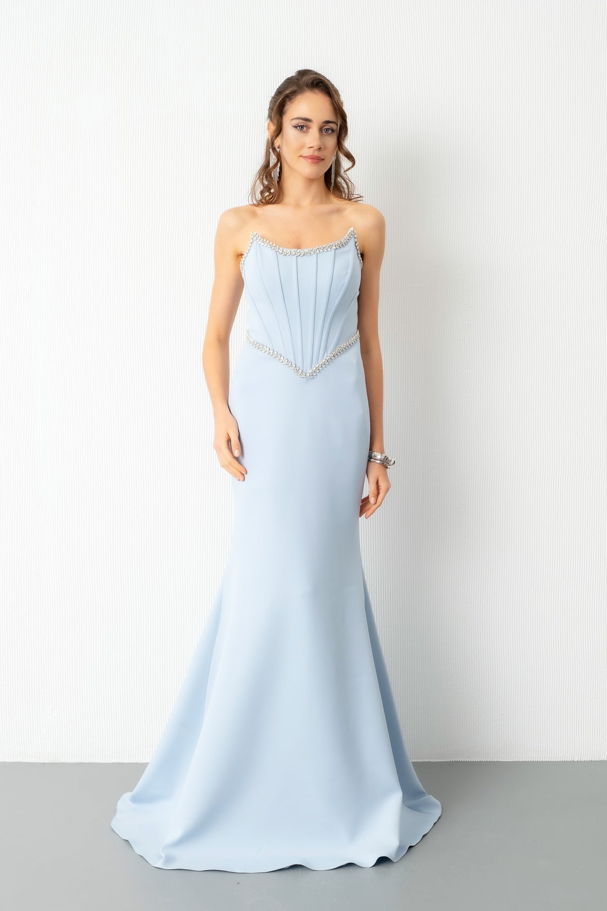 Kadın Bebe Mavi Dar Kalıp Straplez Taşlı Peplum Kesim Söz Nişan Nikah Abiye