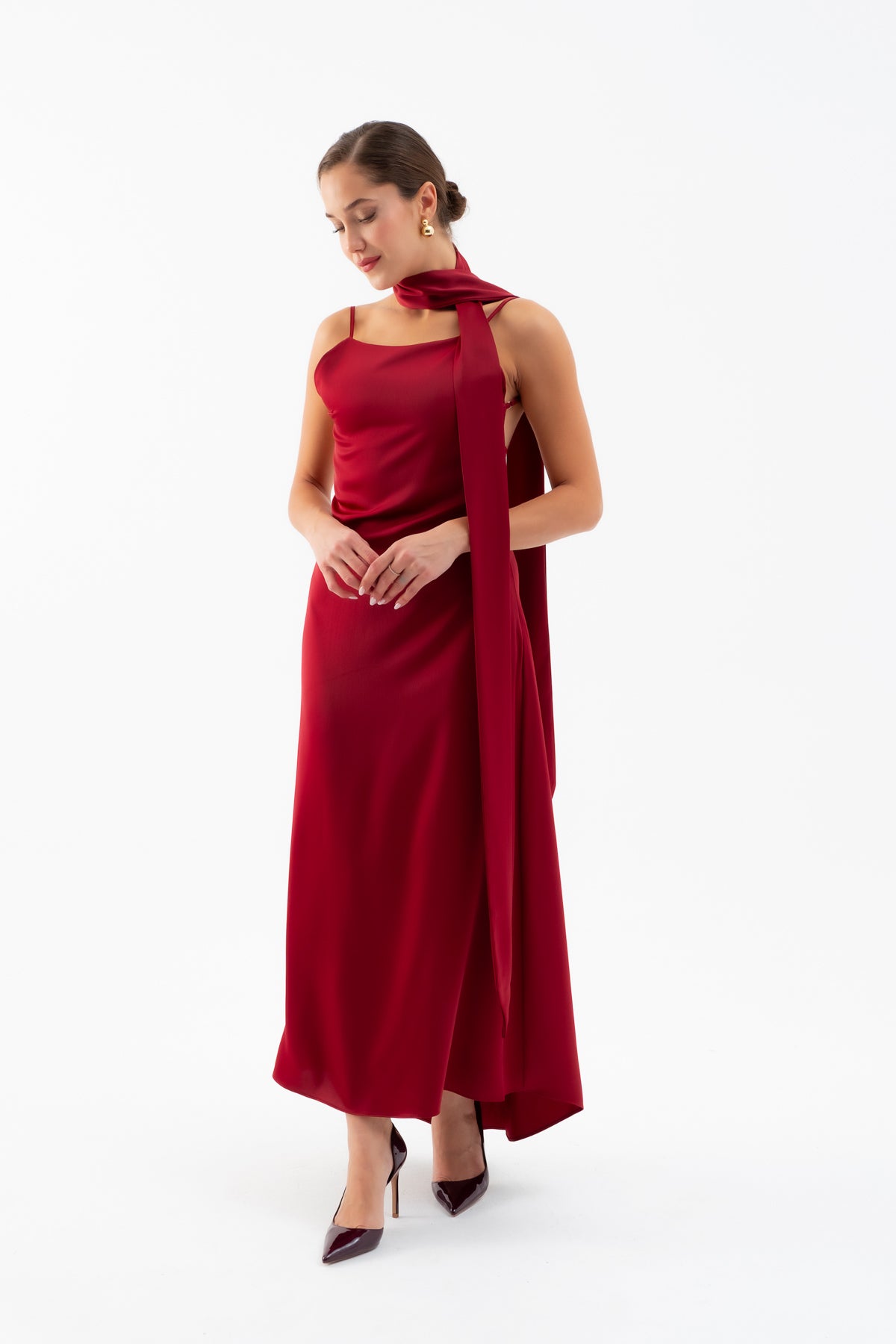 Kadın Bordo Fularlı Maxi Saten Elbise