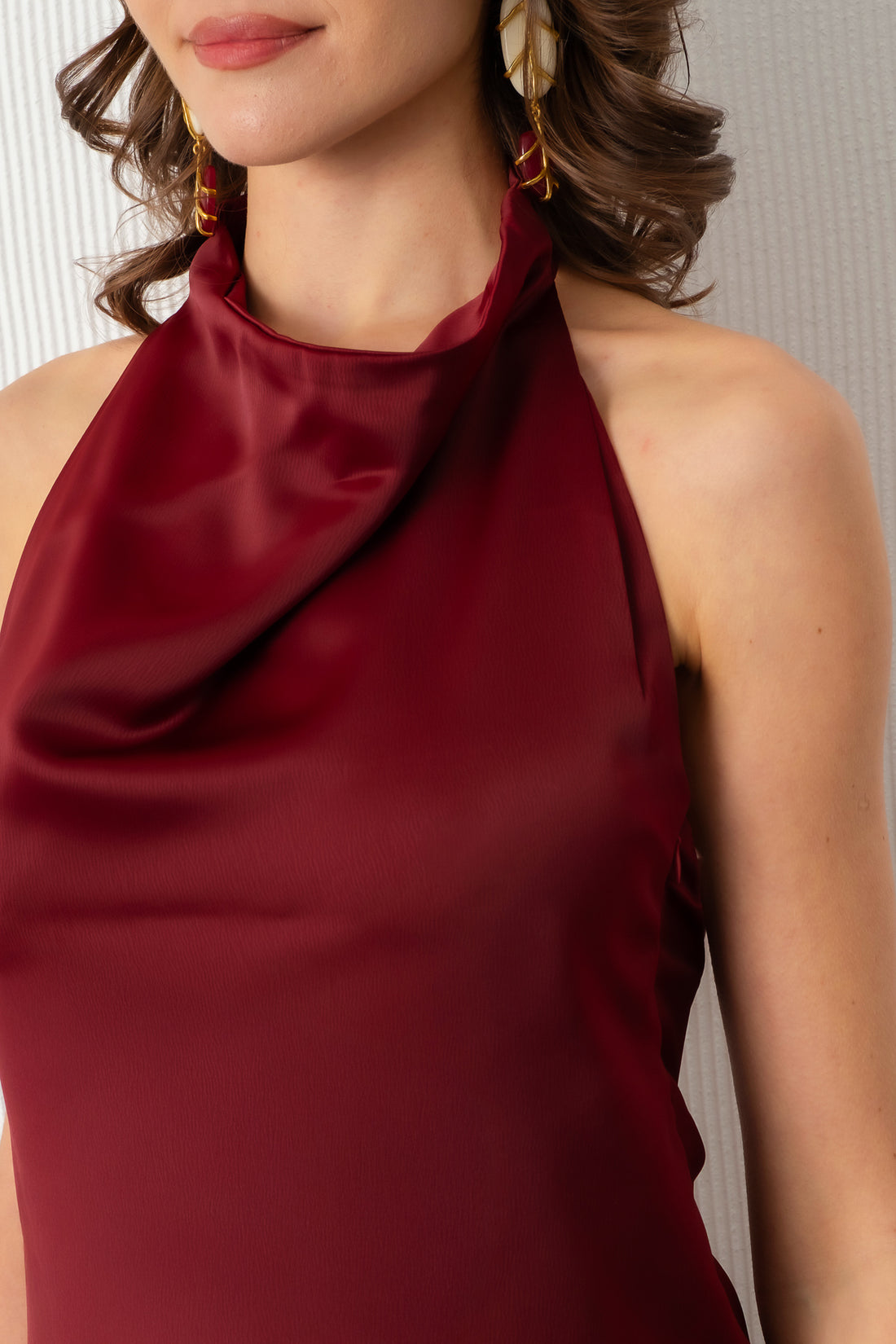 Kadın Bordo Halter Yaka Mini Saten Abiye Elbise