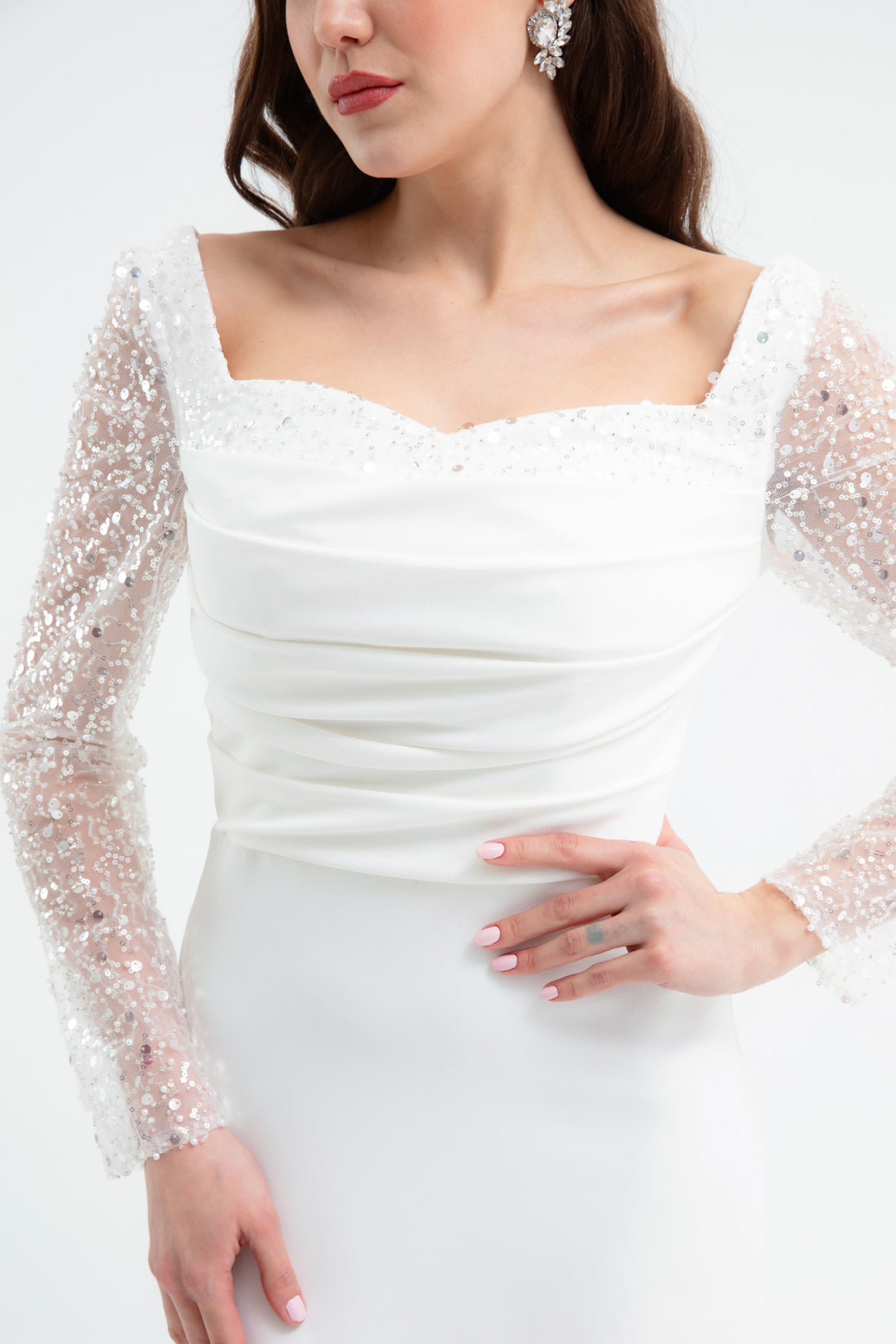 Kadın Beyaz Dar Kalıp Kalp Yaka Kolları Payetli Söz Nişan Nikah Abiye