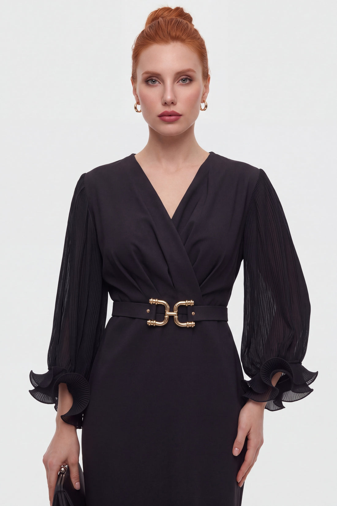 Kadın Siyah Kruvaze Yaka Kol Detaylı Kemerli Midi Davet Elbisesi