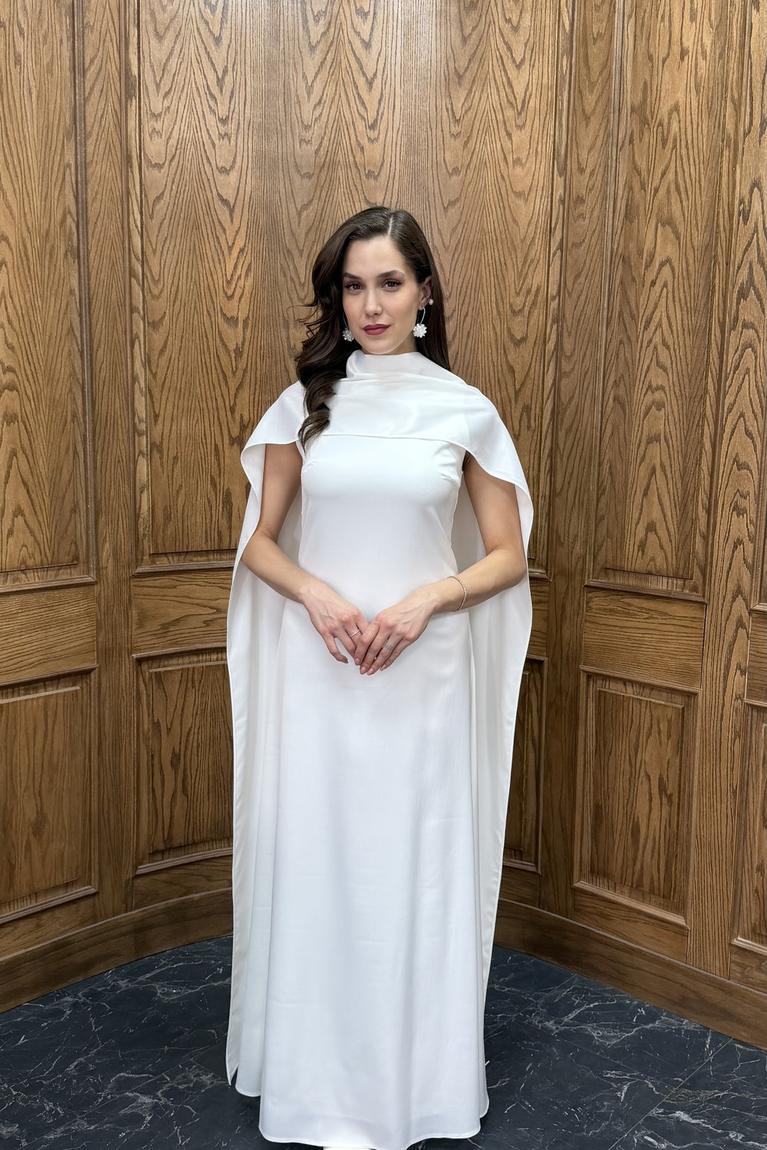Kadın Beyaz Kuşaklı Saten Söz Nişan Nikah Abiye Elbise