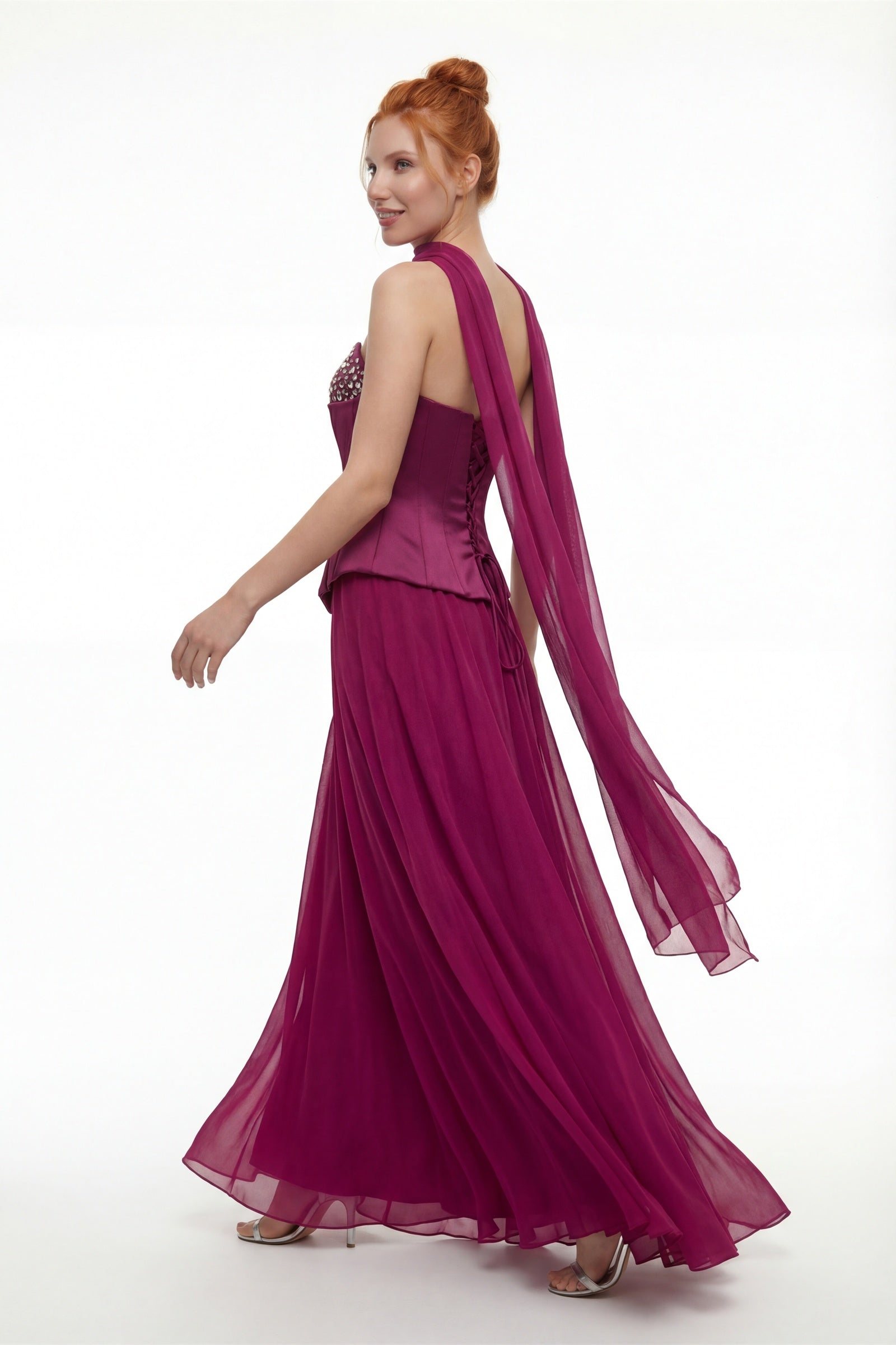 Kadın Bordo Straplez Yaka Taşlı Peplum Detay Uzun Abiye Elbise