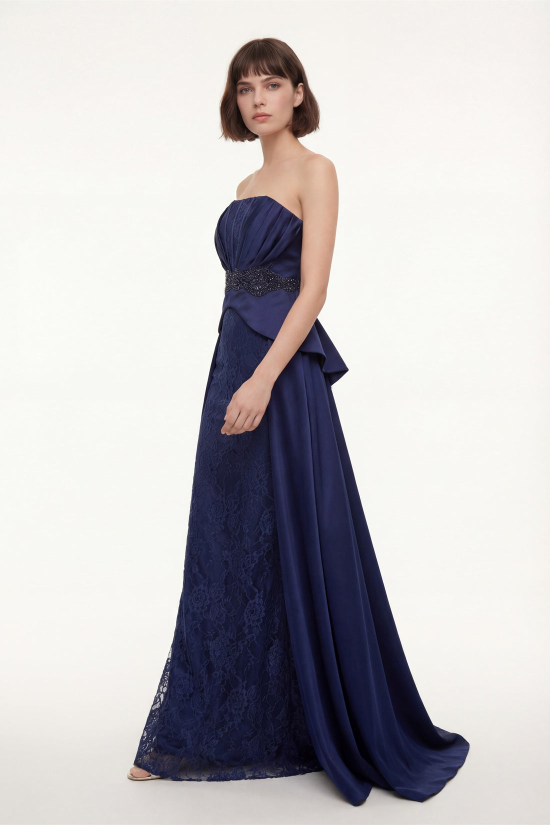 Kadın Lacivert Straplez Yaka Dantel Detay Uzun Abiye Elbise