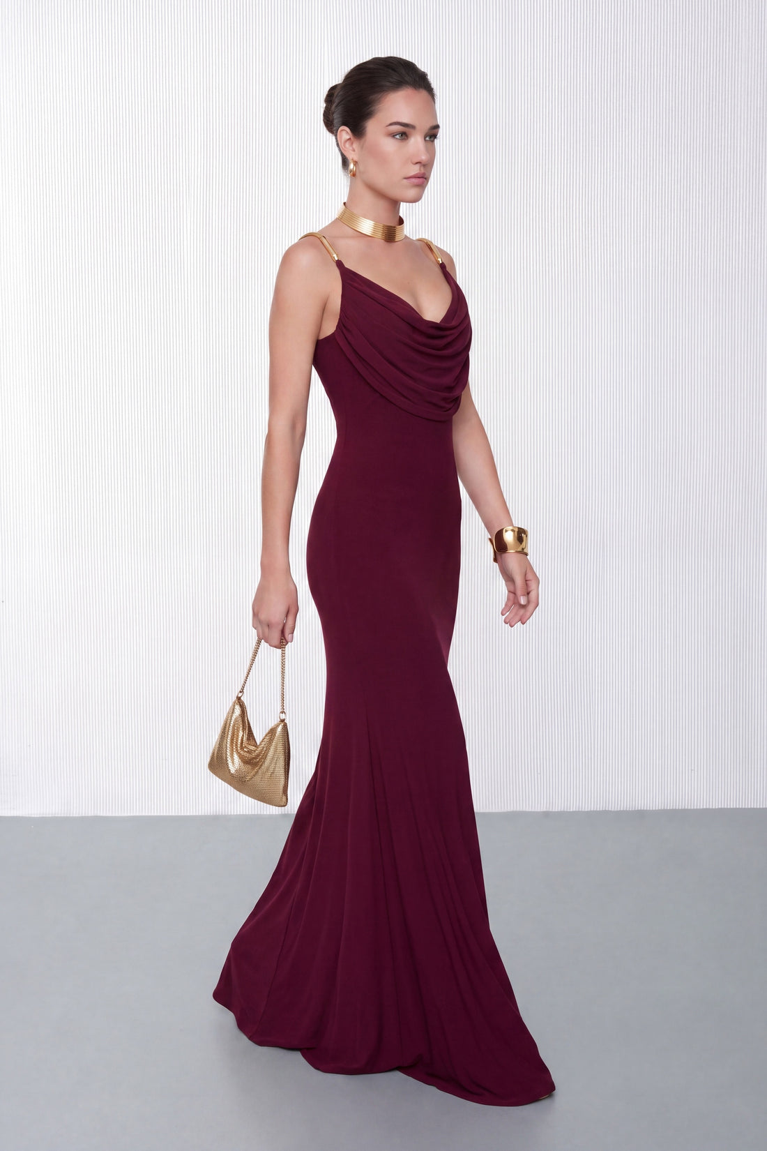 Kadın Bordo Askılı Drape Yaka Detaylı Uzun Davet Elbisesi
