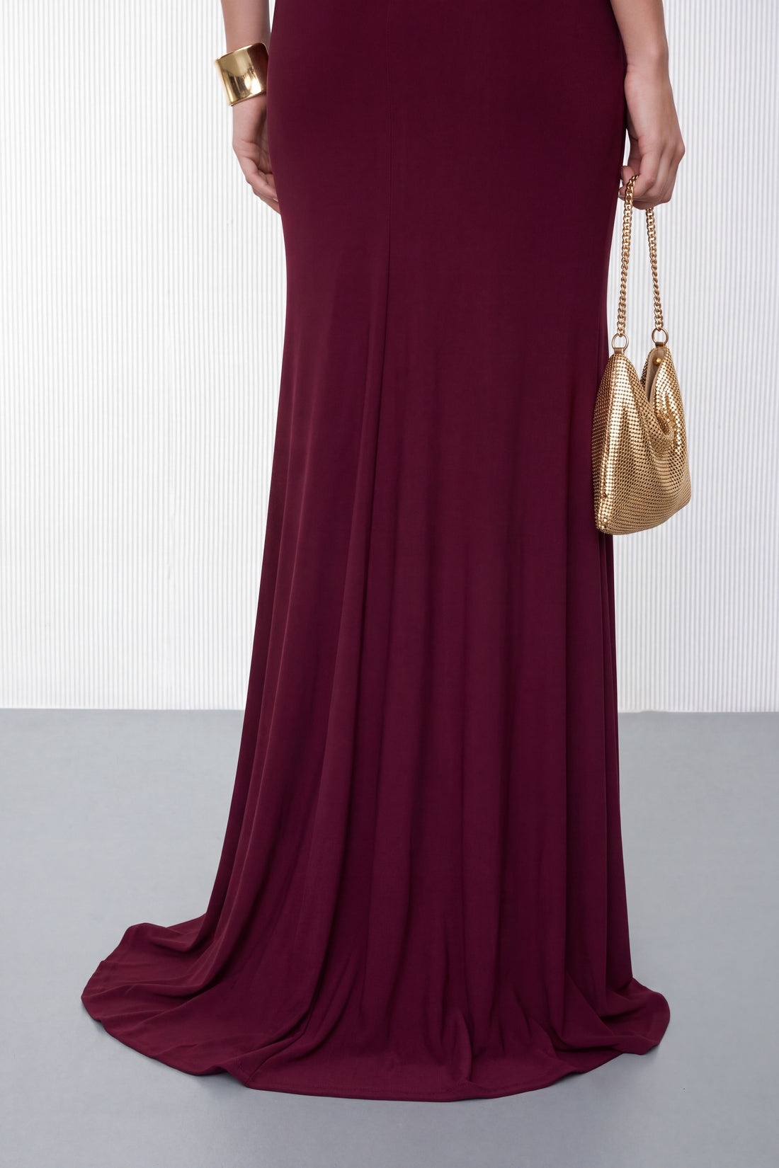 Kadın Bordo Askılı Drape Yaka Detaylı Uzun Davet Elbisesi